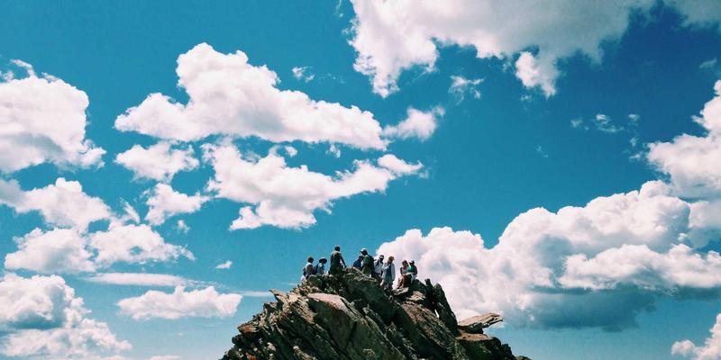 Kubernetes网络架构深度解析：从CNI插件选型到服务网格集成实战指南