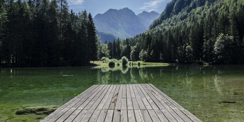 eBPF技术内幕：从内核可观测性到高性能网络策略的编程实践