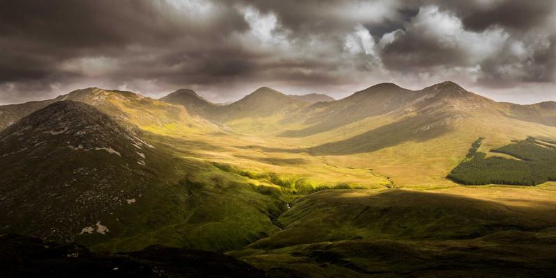 从代码到光速:软件定义时代下400G/800G以太网与数据中心光互联架构实战解析